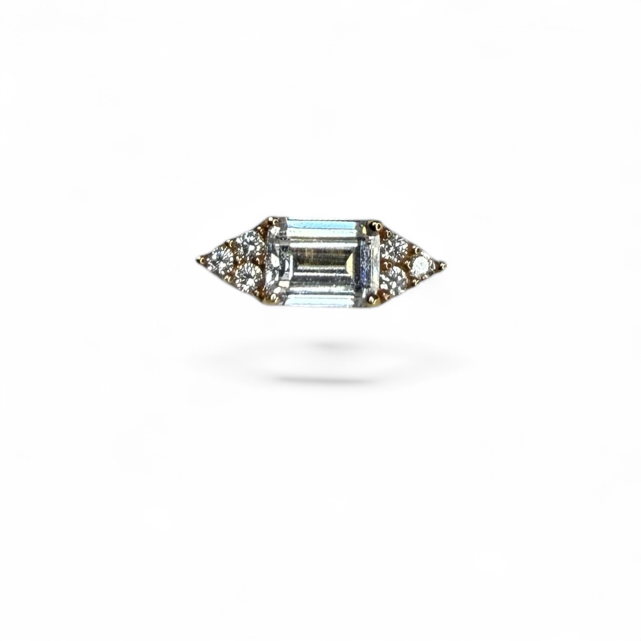 Terminale in Oro 14K con Zirconi – Baguette con Pavé Laterale