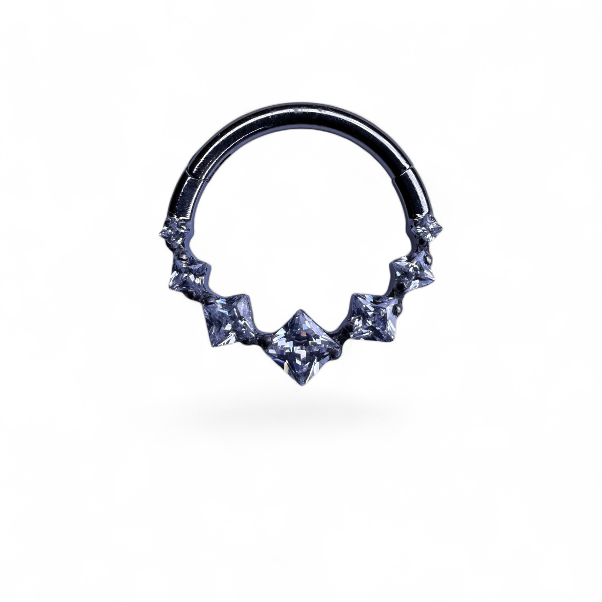Clicker in titanio con zirconi quadrati a scalare – Isolde