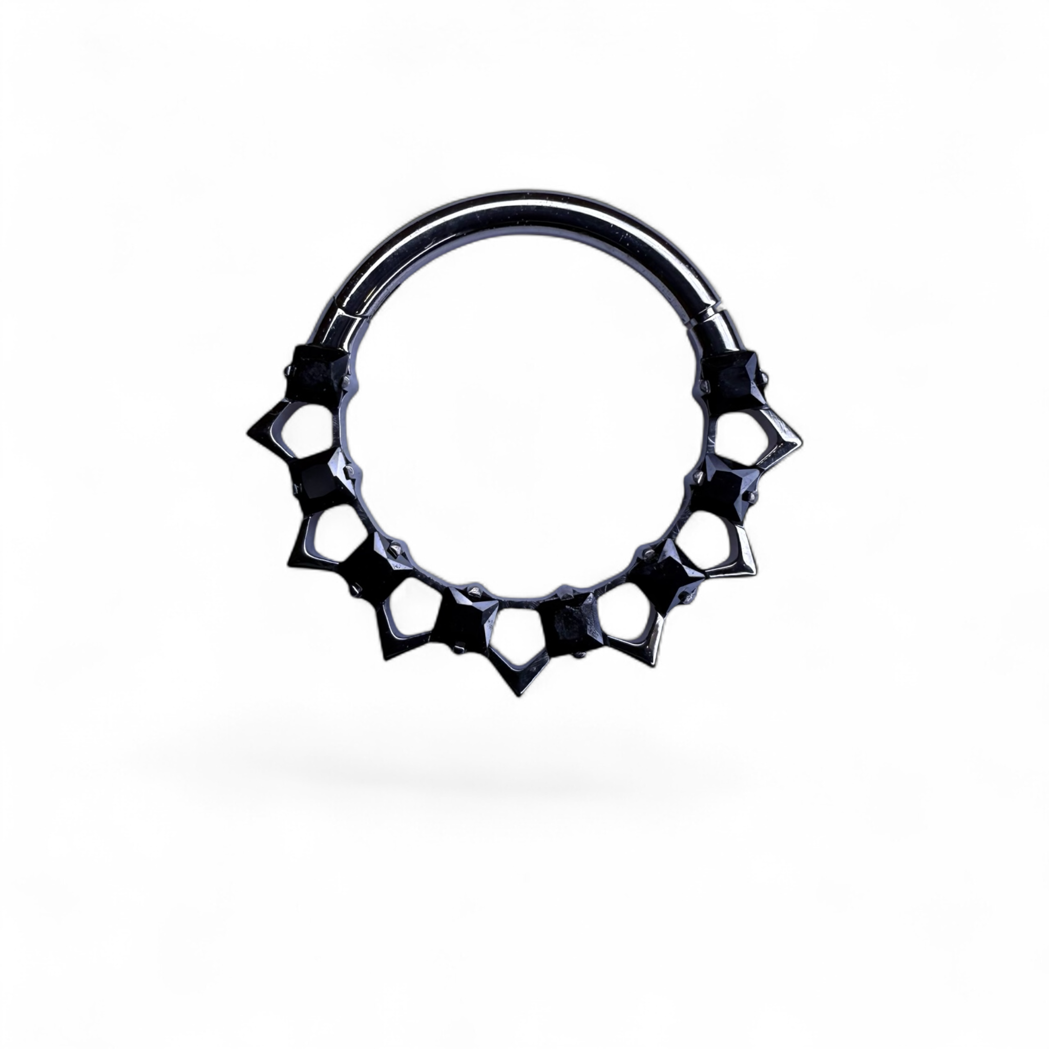 Clicker in titanio con zirconi geometrici traforati – Elowen