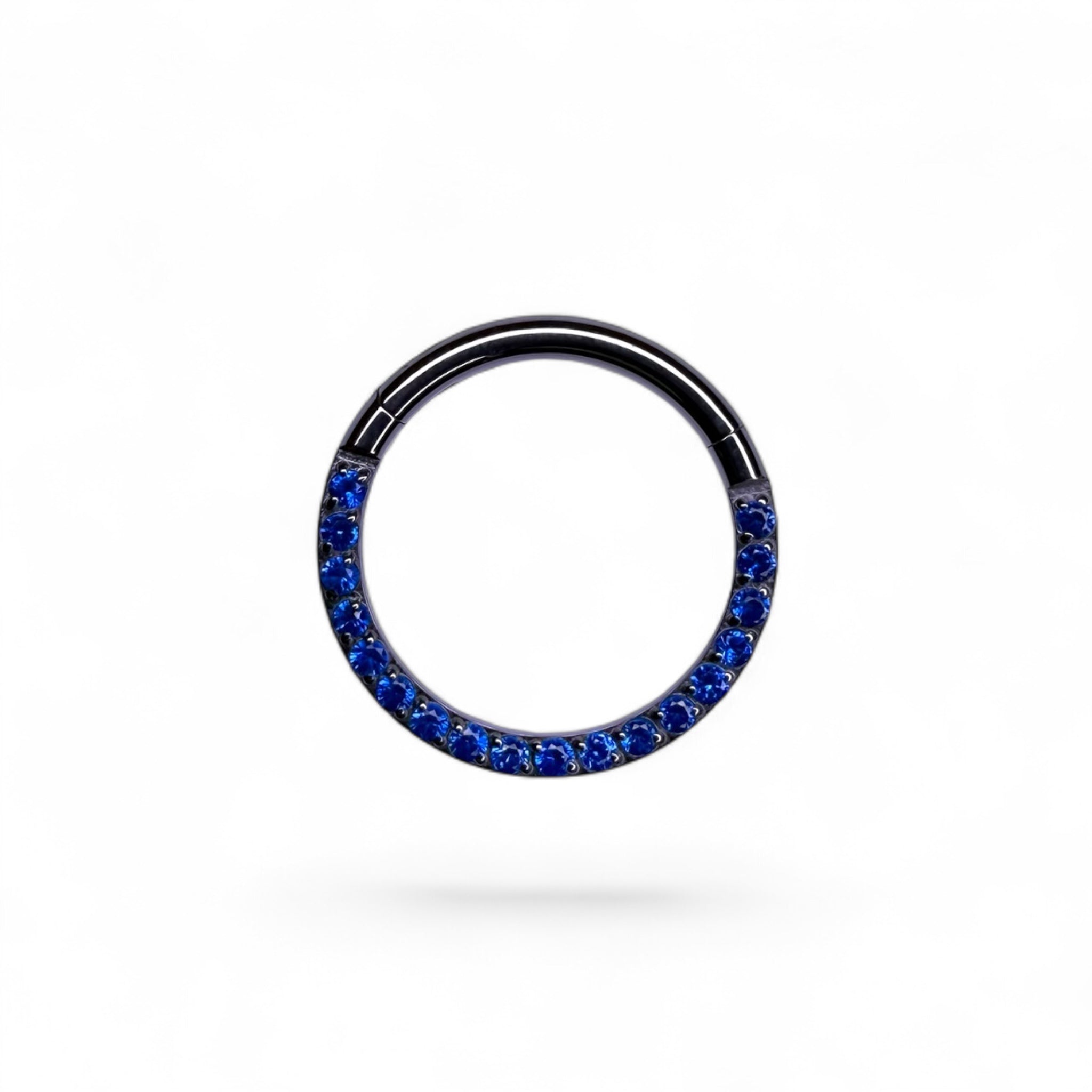 Clicker in titanio con zirconi pavé frontali – Aveline